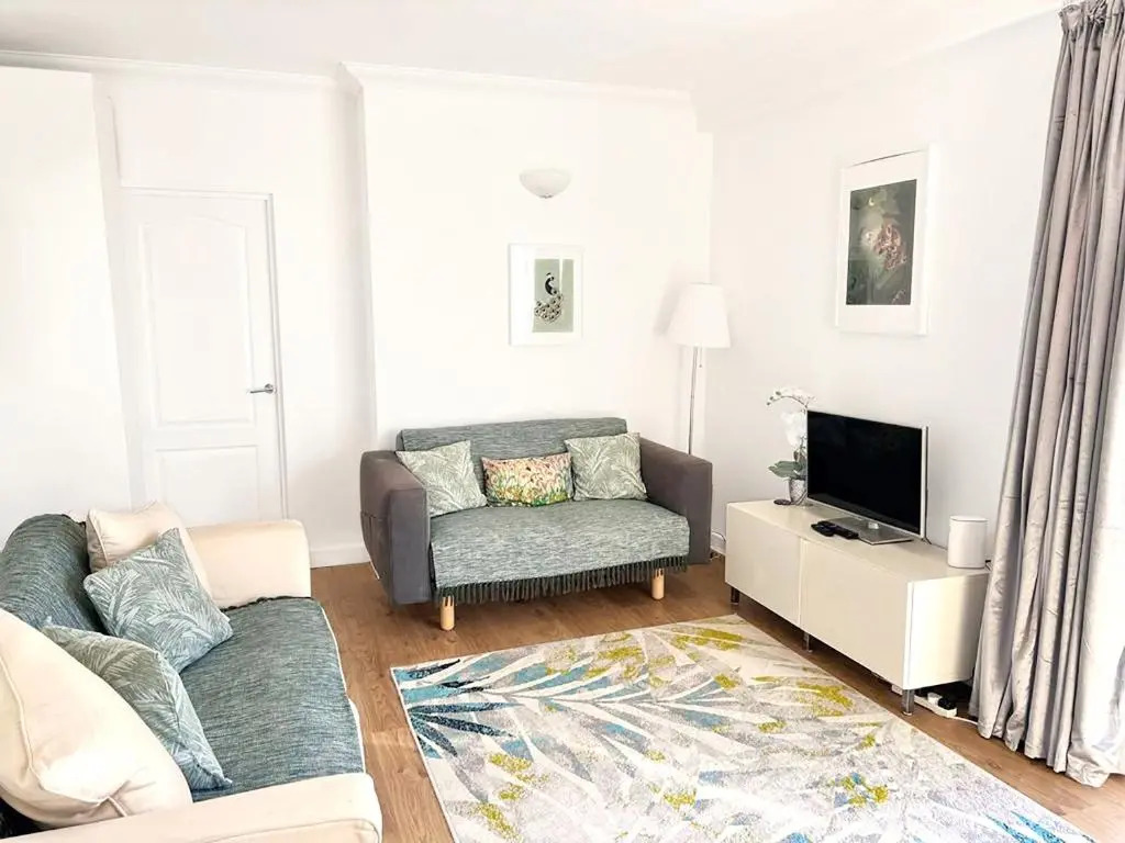 W1 Penthouse w Terrace
