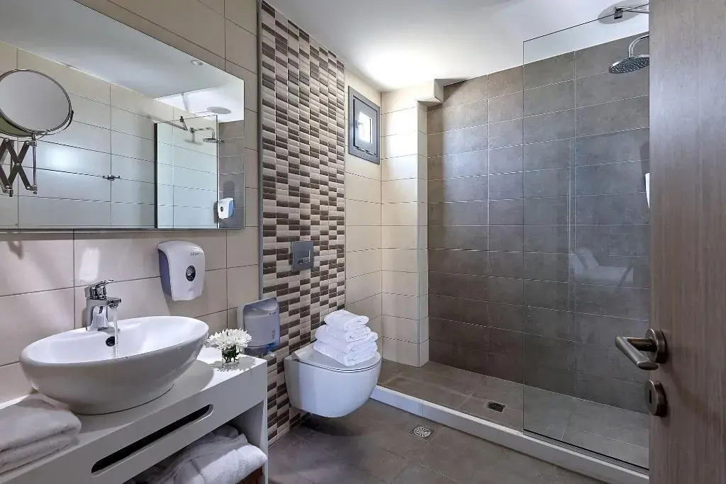 Pollis Hotel