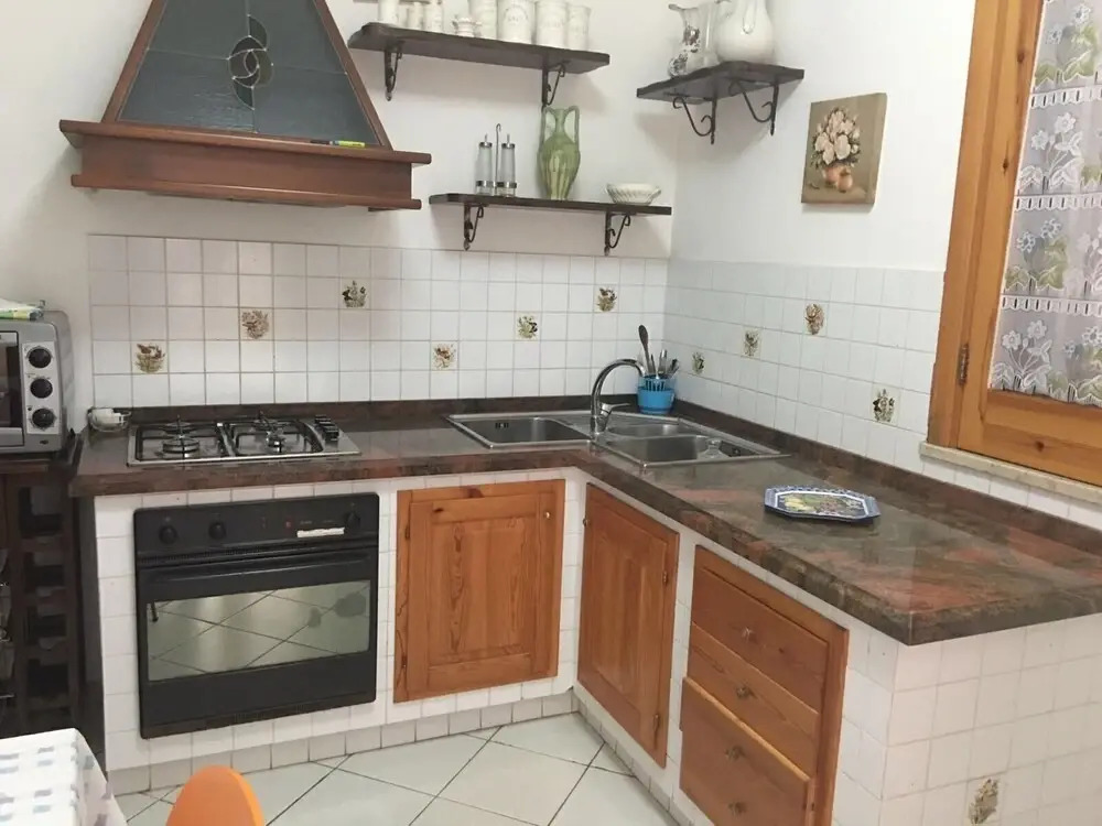 Apartment in Villa with Swimming Pool 20 Meters from the Sea