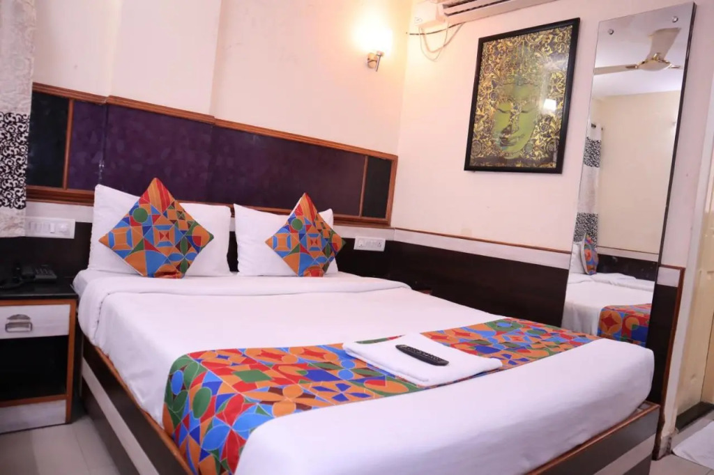 Smilestay Sairam Residency