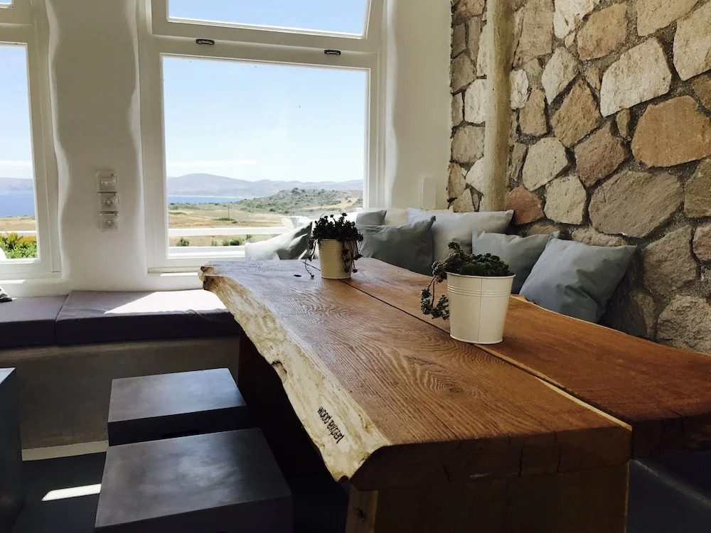 Milo Milo Suites