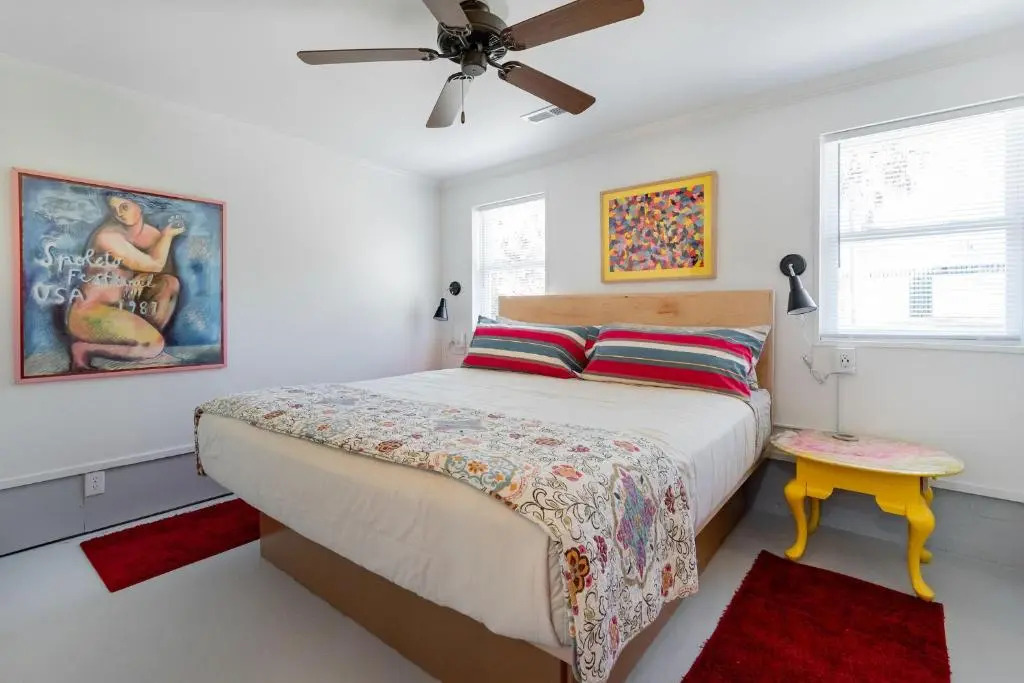 NEW LISTING Completely Renovated Laid Back Casual Beach Bungalow
