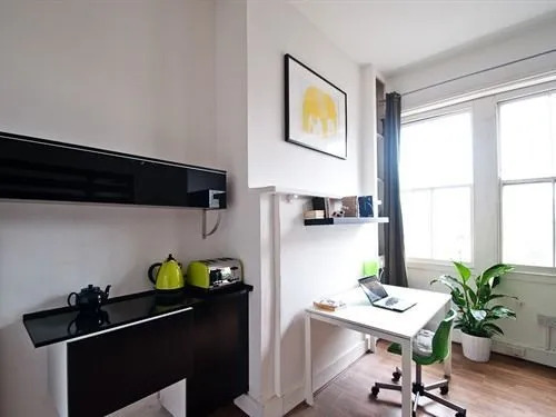 Shoreditch Escape by City Sparrow
