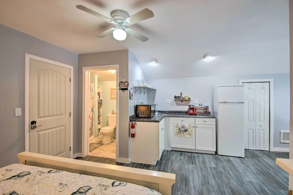 Charming Studio < 10 Miles to Wells' Beaches!