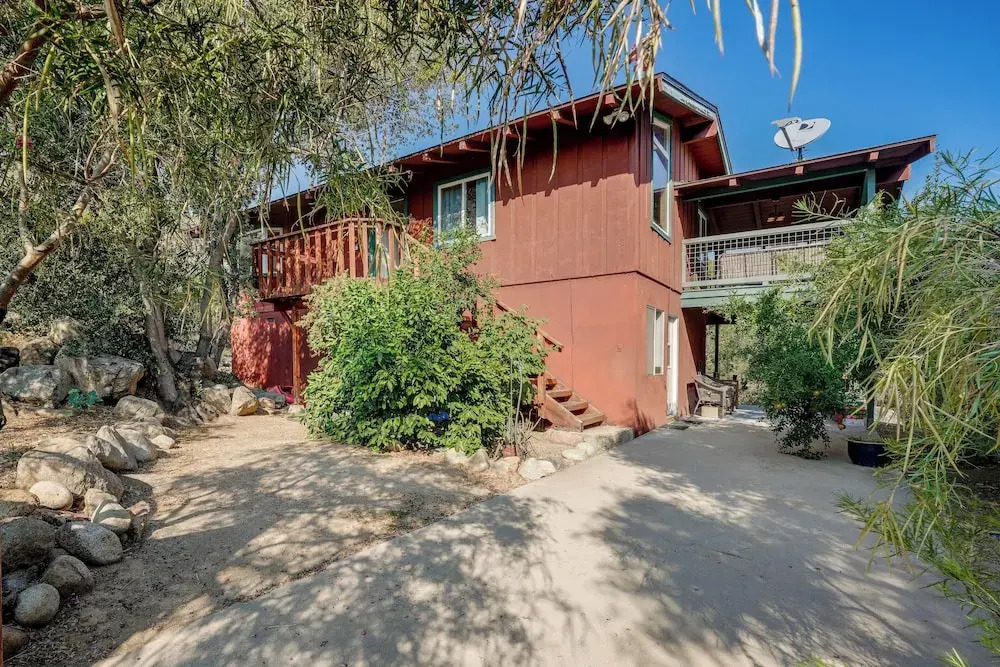 Scenic Kernville Getaway w/ Deck & Mountain Views!