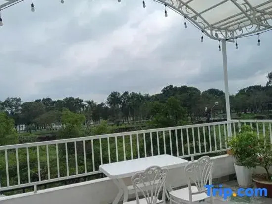 Huế Thơ Homestay