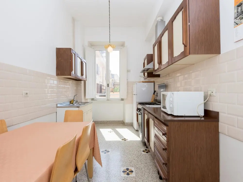 RSH Vatican Comfortable Sunny Apartment