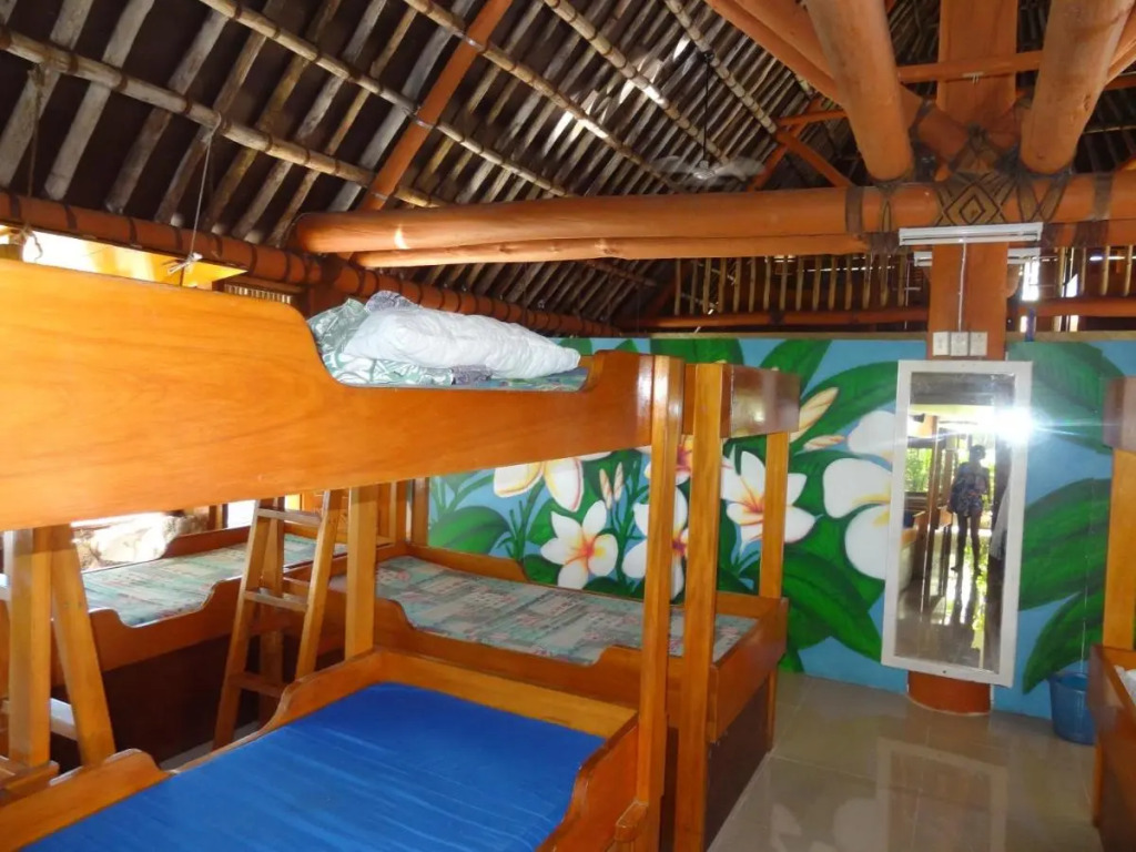 Beachcomber Island Resort