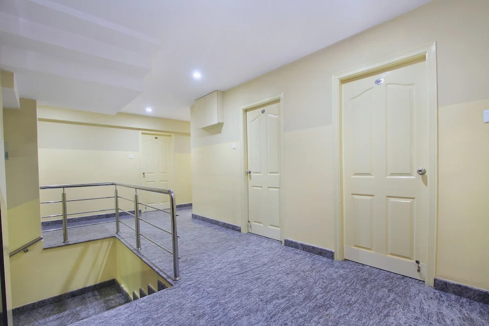 OYO 9991 Sai Ram Residency