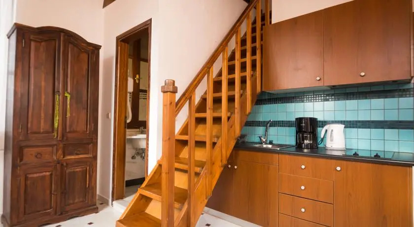 Xenon Apartments