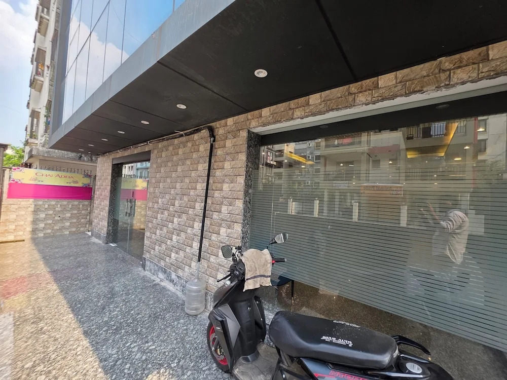 The Bay Suites - NIS