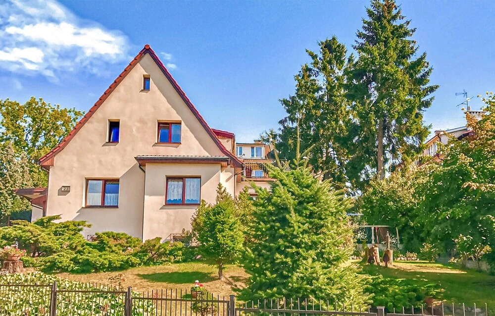 Nice Home in Miedzyzdroje With Wifi and 4 Bedrooms