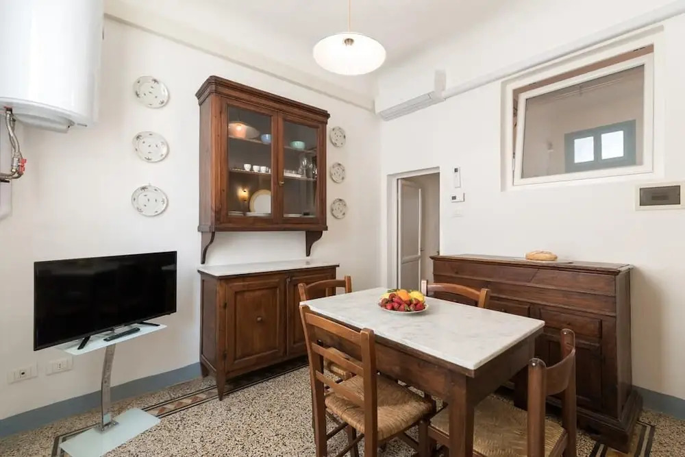 Pilastri Flat