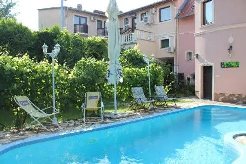 Illés Hotel