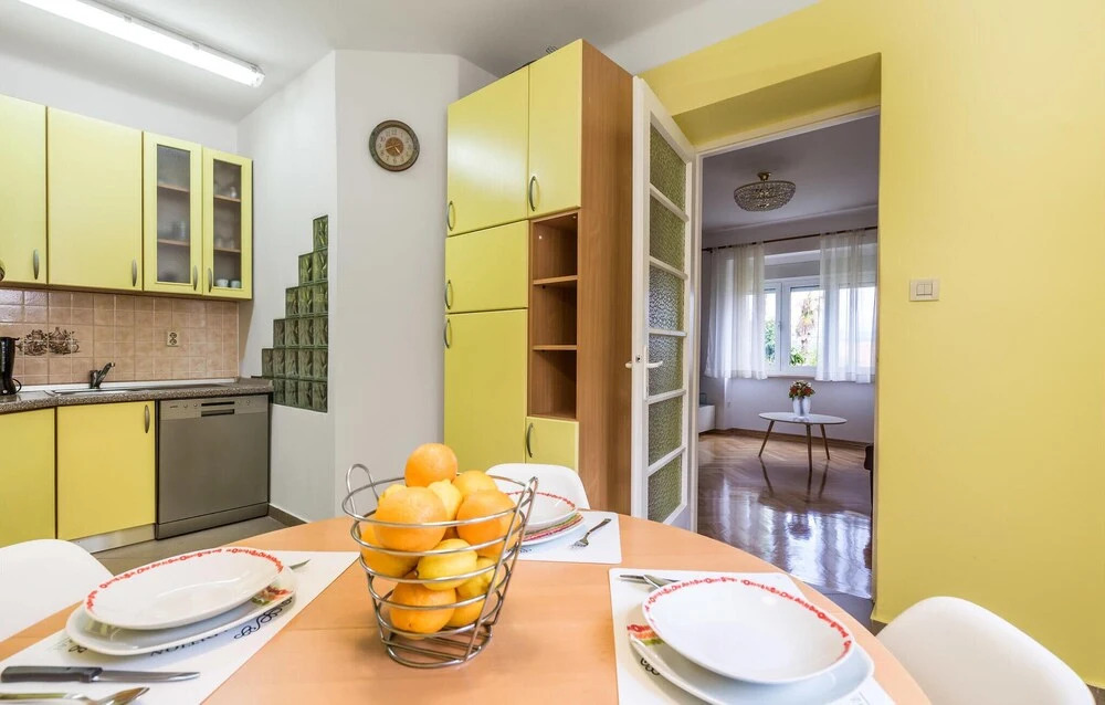 Stunning Apartment in Opatija With Wifi and 2 Bedrooms