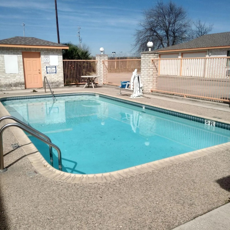 Budget Inn