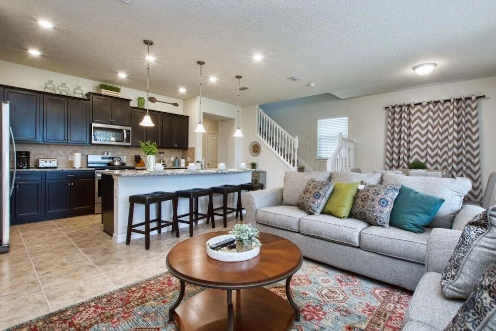 Solterra - 5 Bedrooms Townhome w/Spashpool-7041SR
