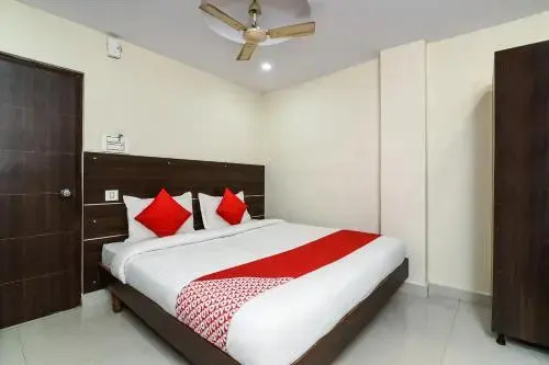 B Hotel by OYO Rooms