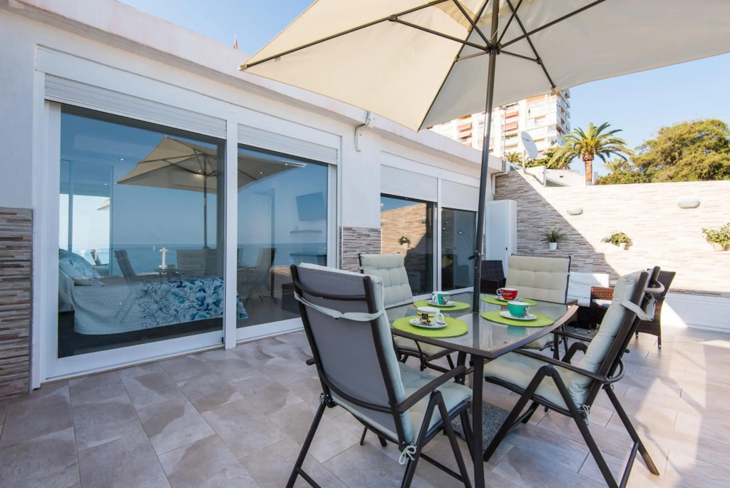 Seashore Bungalow Stunning