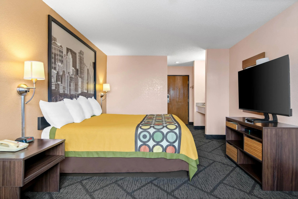 Super 8 by Wyndham Bourbonnais/Kankakee Area