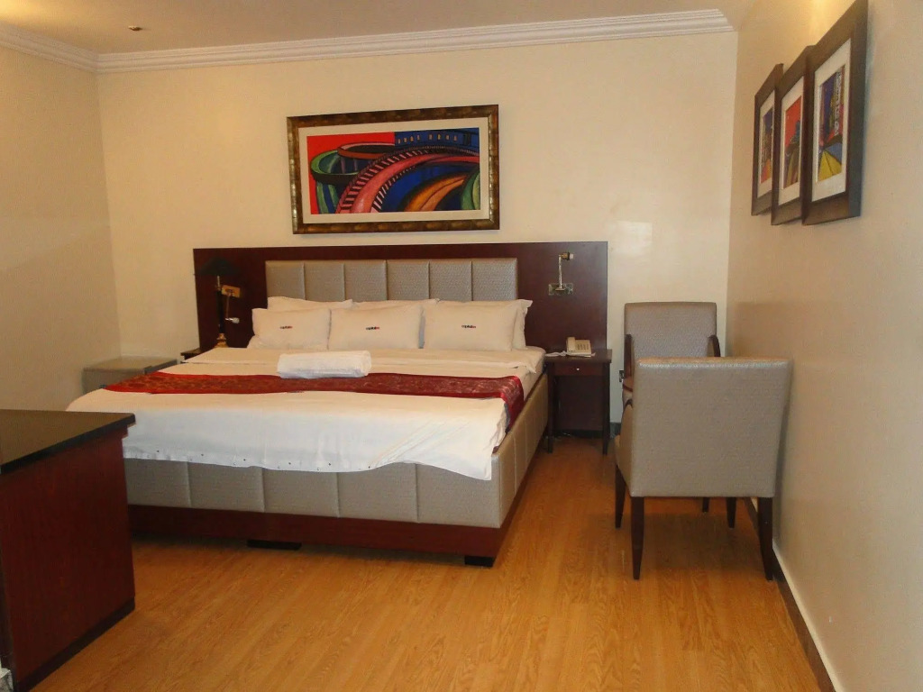 Capital Inn Plus