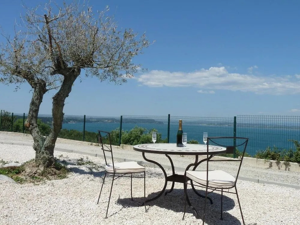 Résidence de Tourisme La Provence