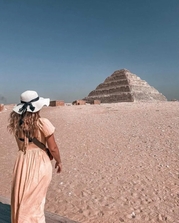 OH Pyramids Hostel