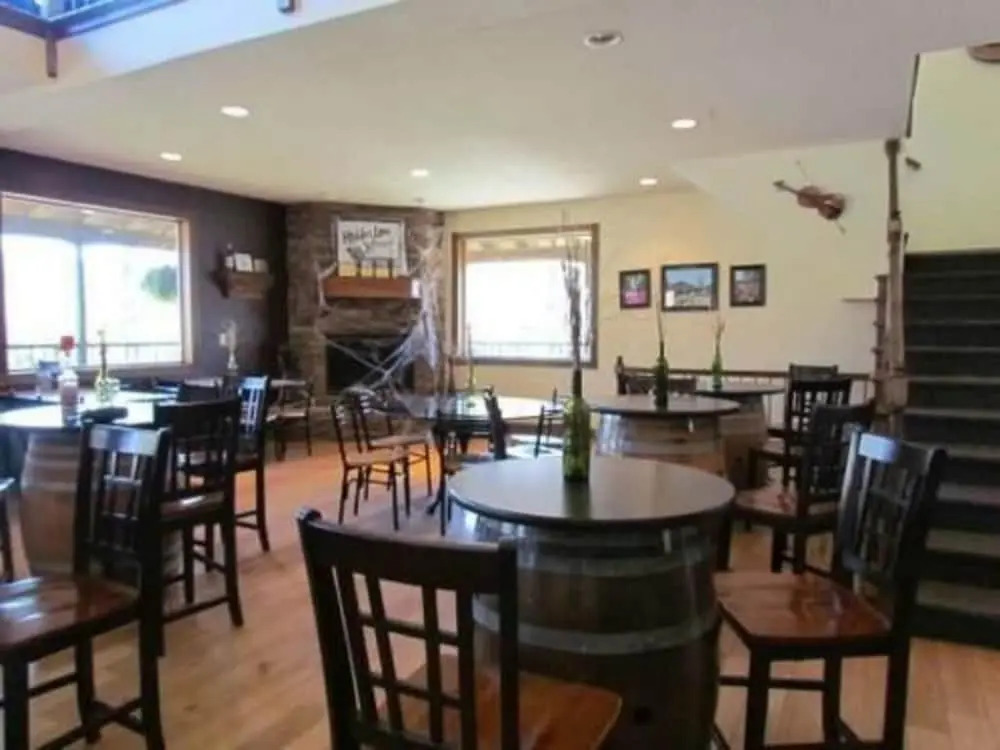 Hidden Lake Winery