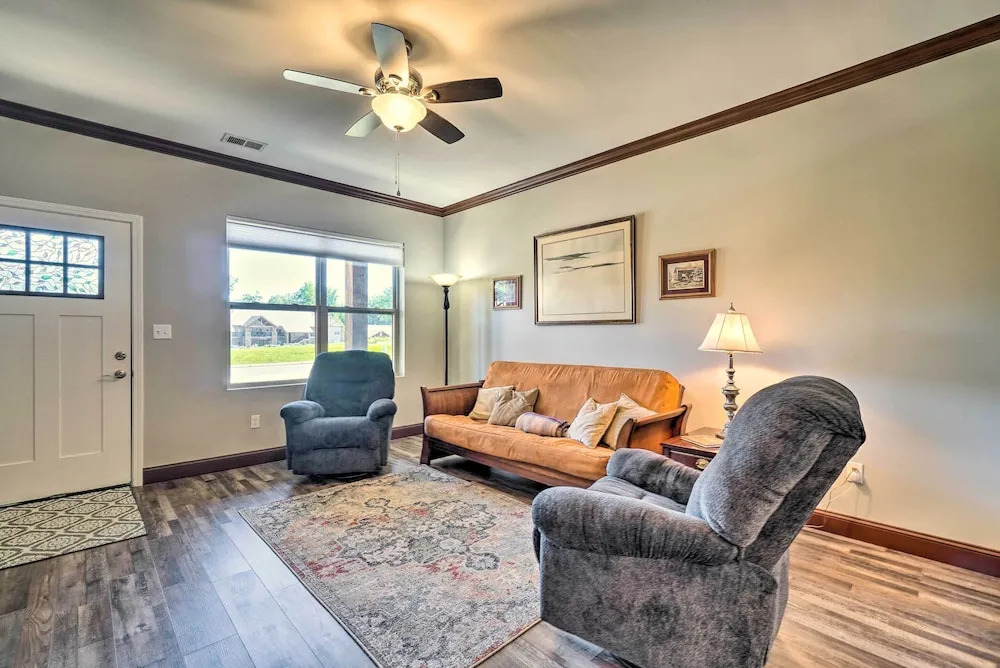 Cozy Townsend Condo, Resort-style Amenities!