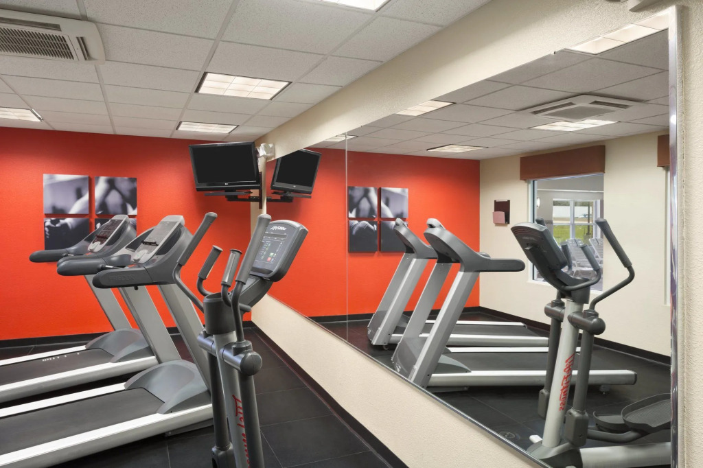 Country Inn & Suites by Radisson, Rossford - Toledo South