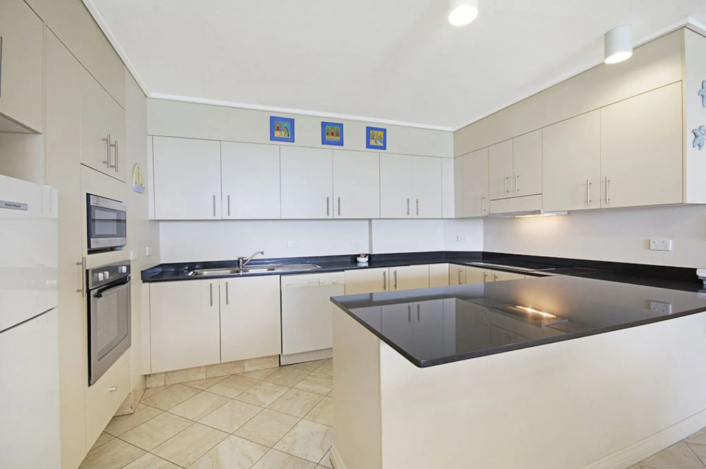 Clubb Coolum Beach Resort Sunshine Coast