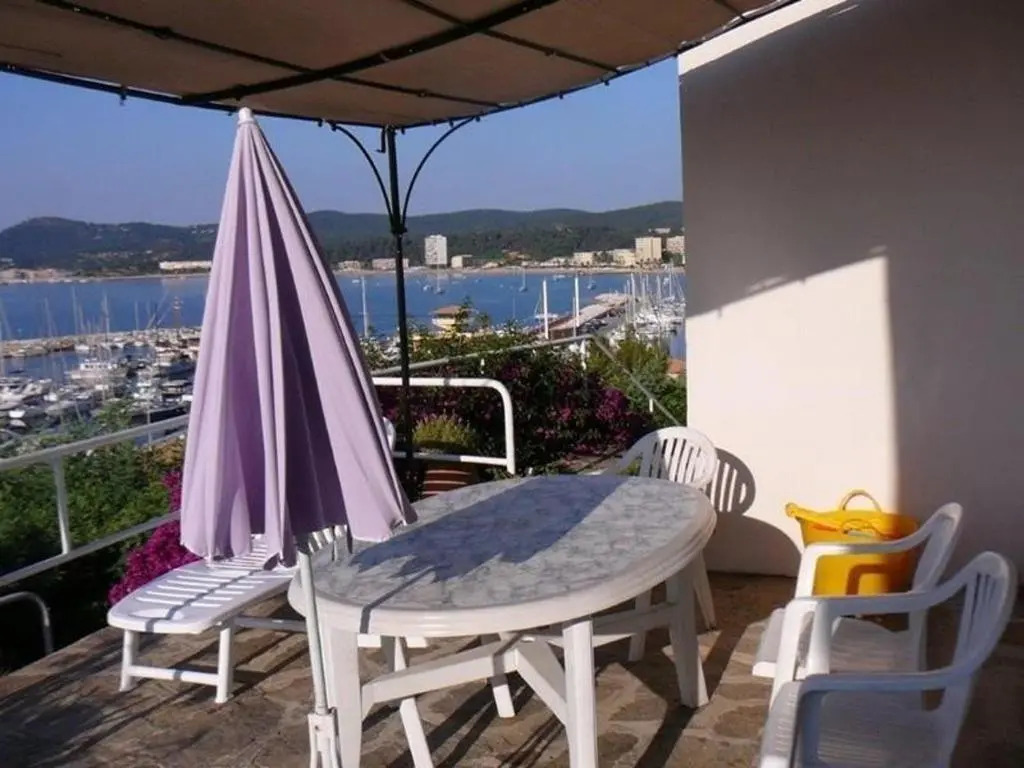 Appartement Le Lavandou, 3 pièces, 4 personnes - FR-1-308-25