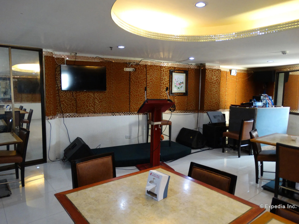 OYO 824 Chinatown Lai Lai Hotel