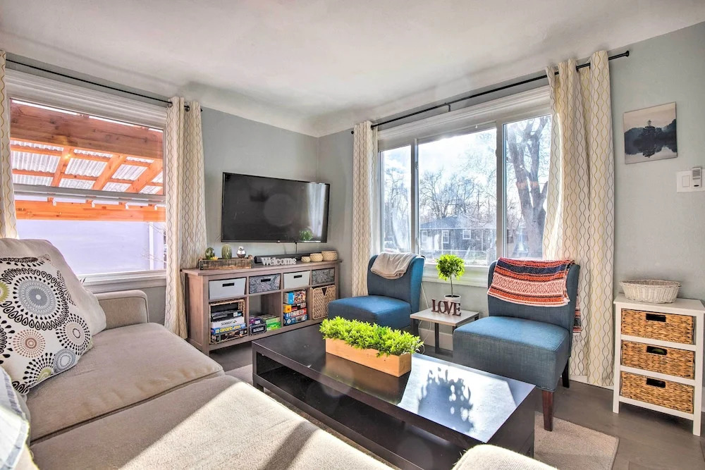 u003c 1 Mi to Empower Field: Denver Vacation Rental