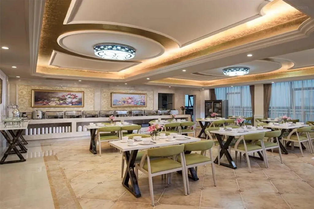 Vienna Hotel (Foshan Lishui Diyicheng)