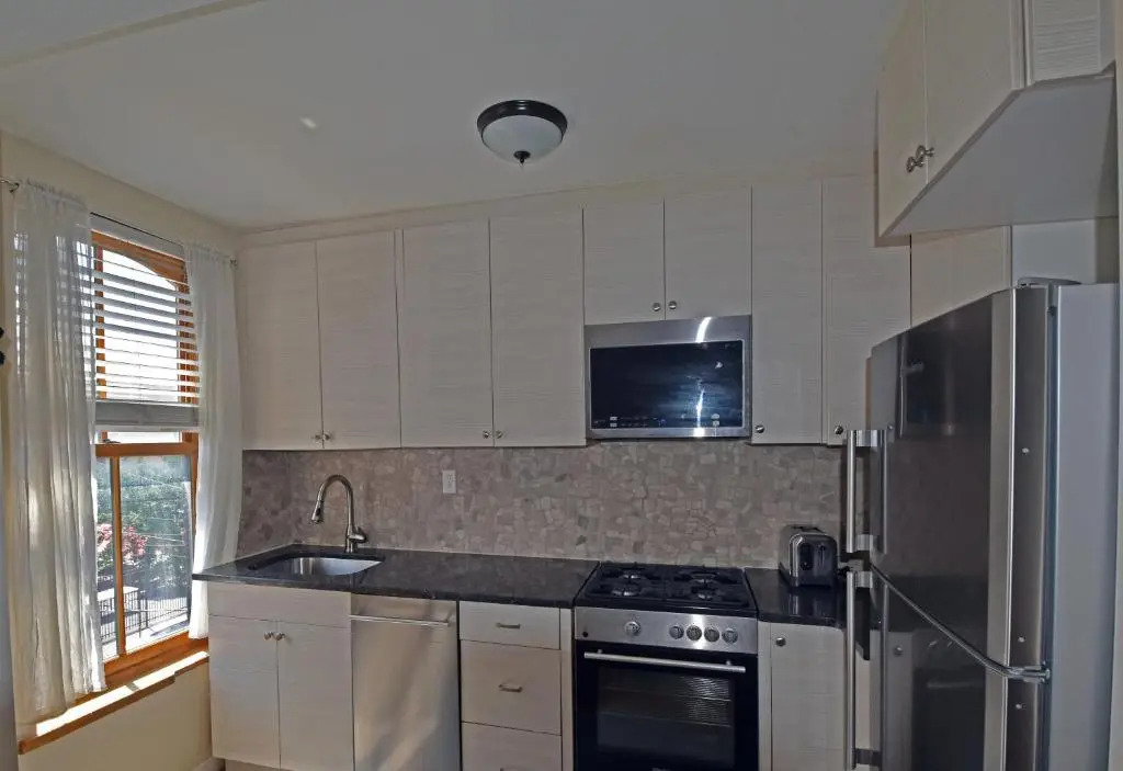 Riverhouse Extended Stay Apartment