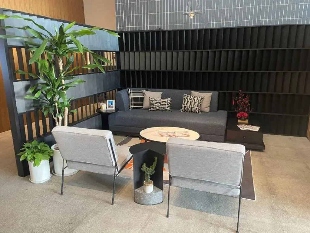 base SUHE Serviced Apartment