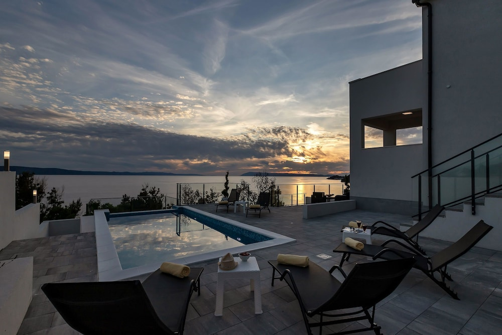 Holiday Home „Villa No Stress“ mit Infinity-Pool by Interhome