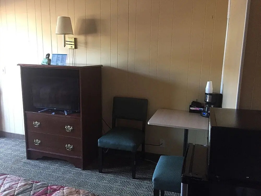 TownHouse Motel