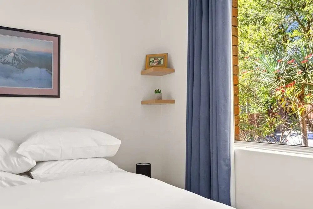 Beautifully Peaceful 2-bed Apartment