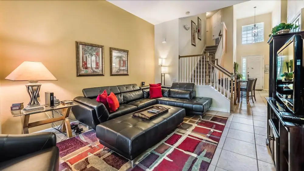 2638 Windsor Hills