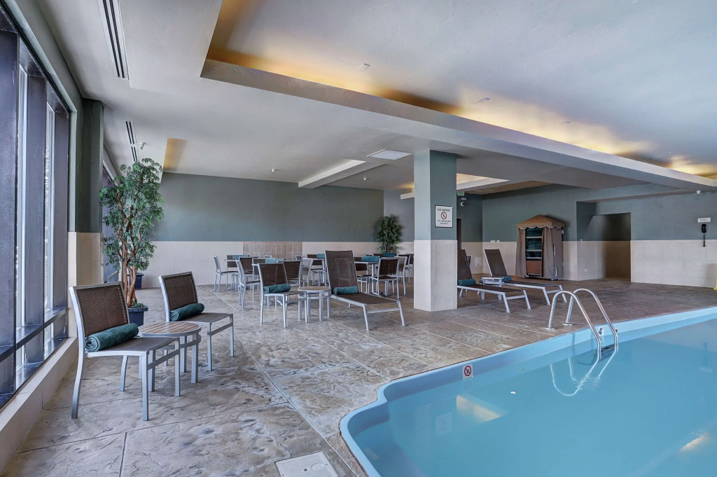 Hotel Alpenrock Breckenridge, Curio Collection by Hilton