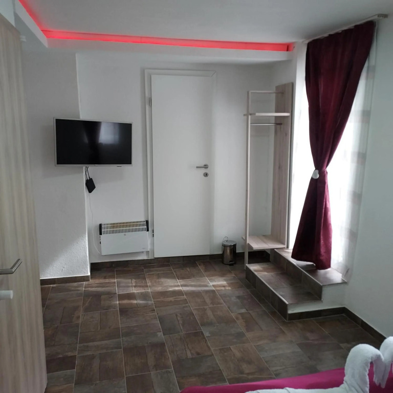 Panda Rooms