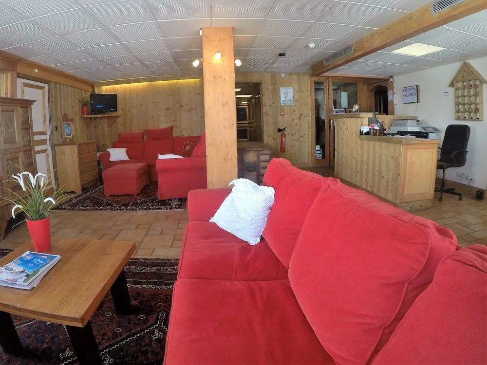 LIsatis Chalet Hotel