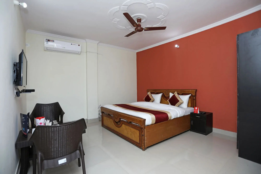 Hotel R K Residency By OYO Rooms