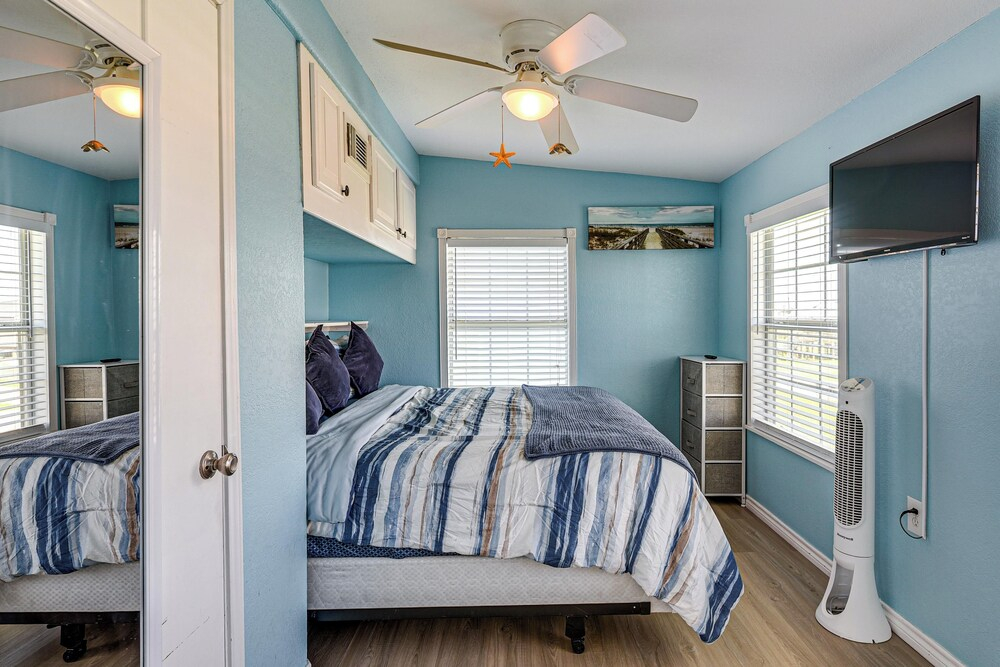 1 Block to Surfside Beach: Home w/ Deck!