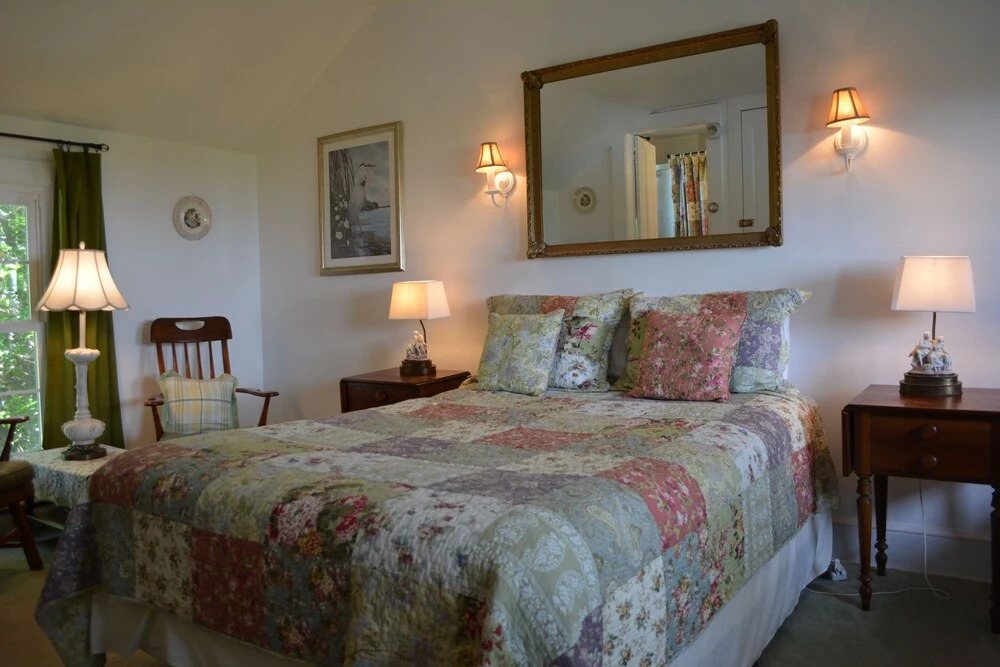 Black Walnut Point Inn