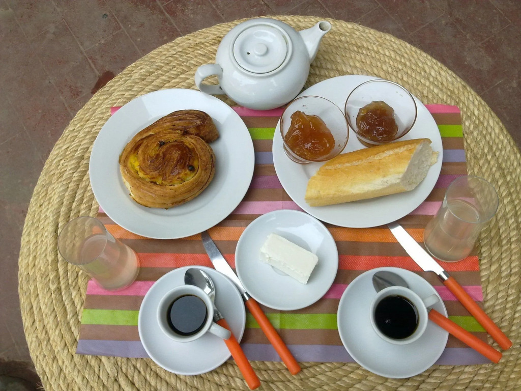 Villa Mahefa - WiFi Fibre - Parking & Jardin - Netflix - Hôtel proche RN1, RN4, RN7