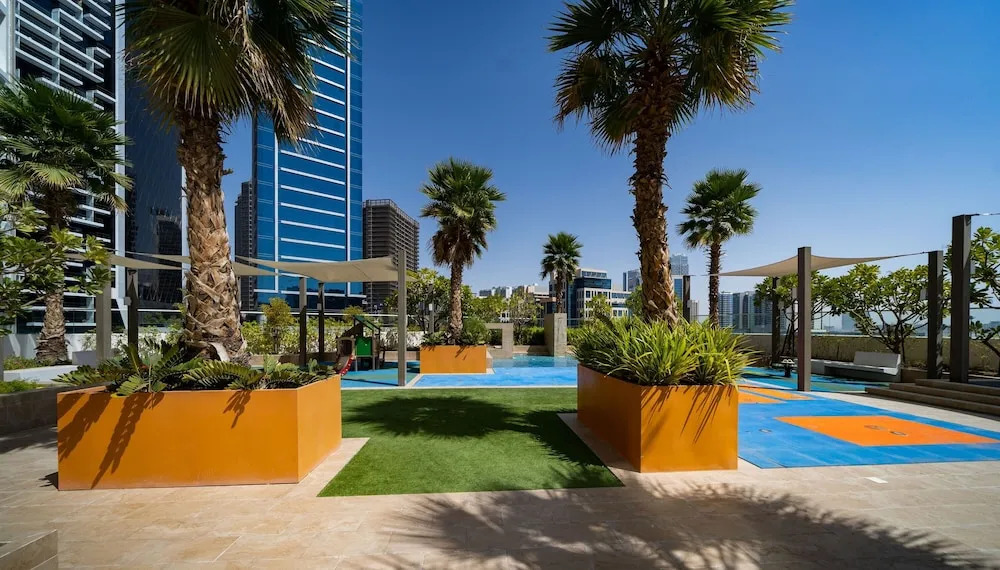 Damac Maison Prive, Lake View