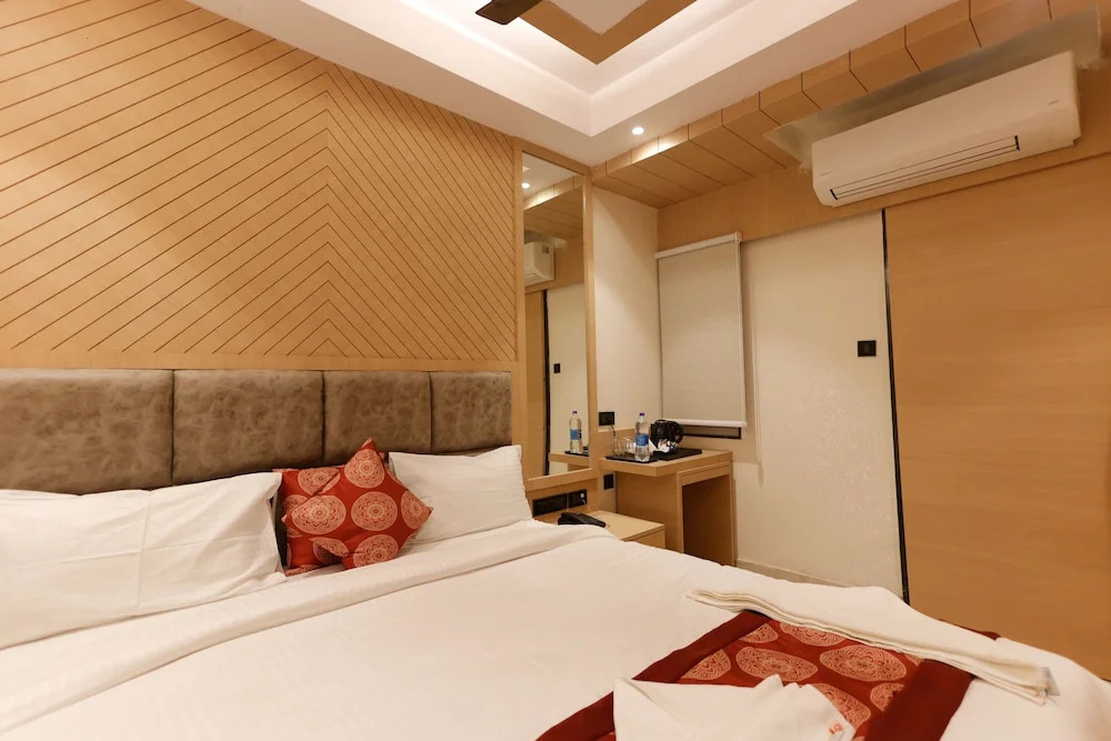 Hotel Sarc Inn